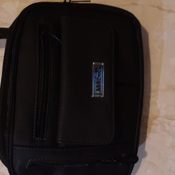 mulit Sac hand bag - Picture 2 of 7